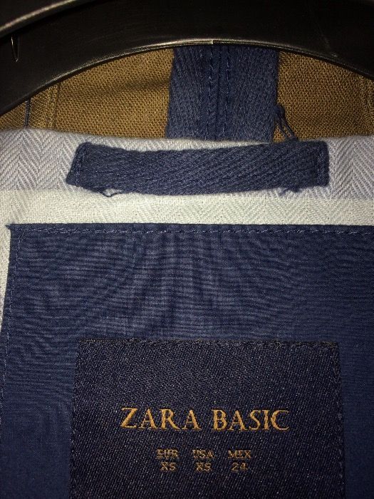 Casaco impermeável Zara (XS)