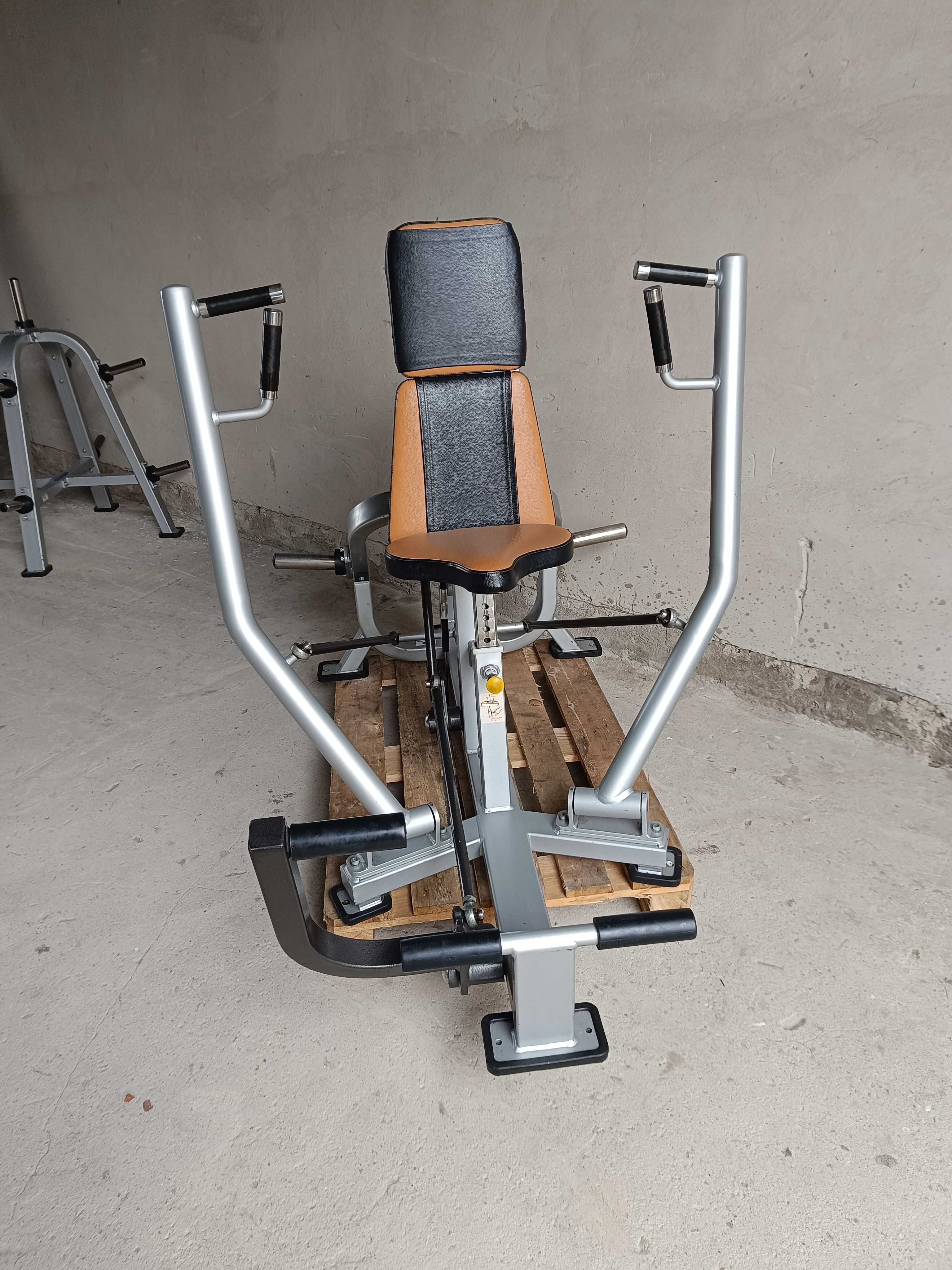 Hammer OLYMP Chest Press klatka triceps siłownia hes hbp npg sewim