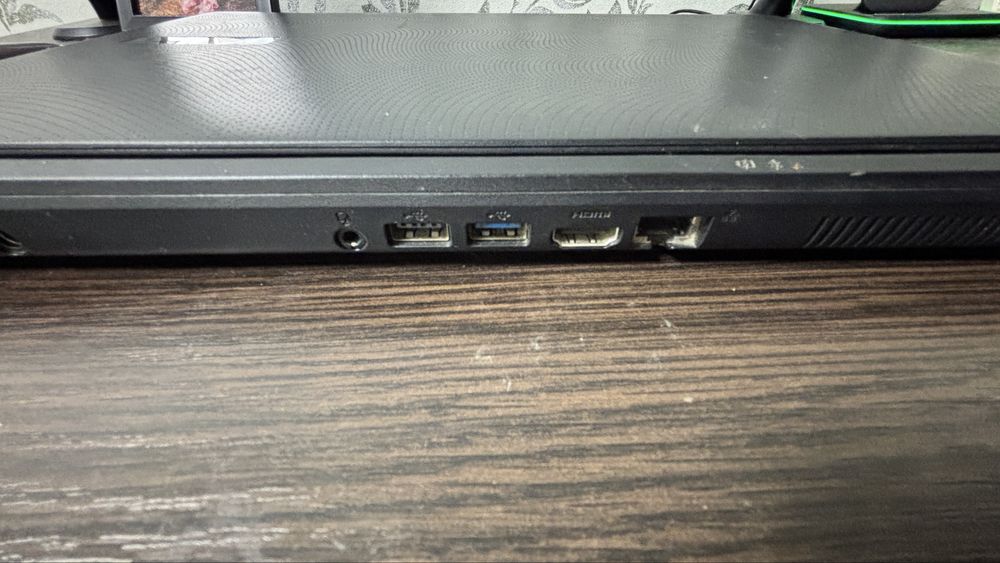 Продам ноутбук N2840-2.16.DDR3-8GbHDD-512Gb