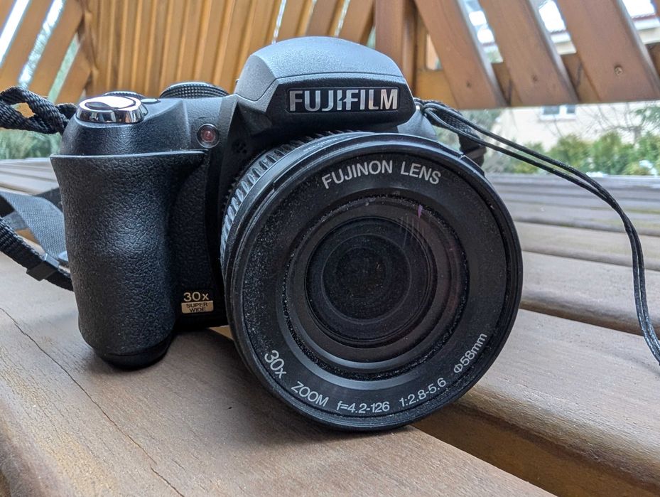 FujiFilm FinePix HS10