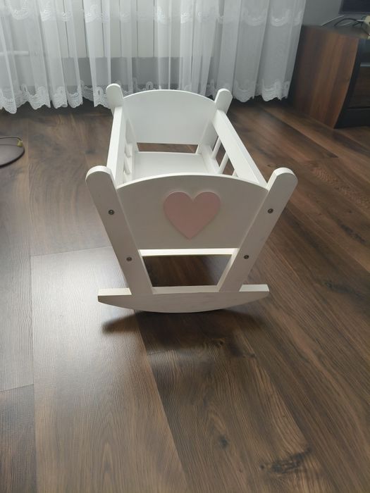 Łóżeczko dla lalek