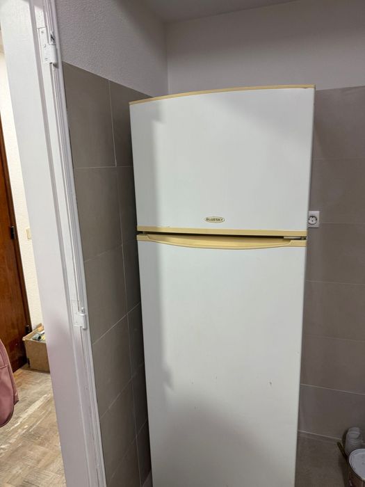 Frigorífico em bom estado