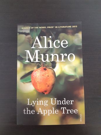 Lying under the apple tree Alice Munro stan idealny
