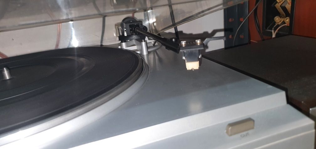 Gramofon SHARP Automatic