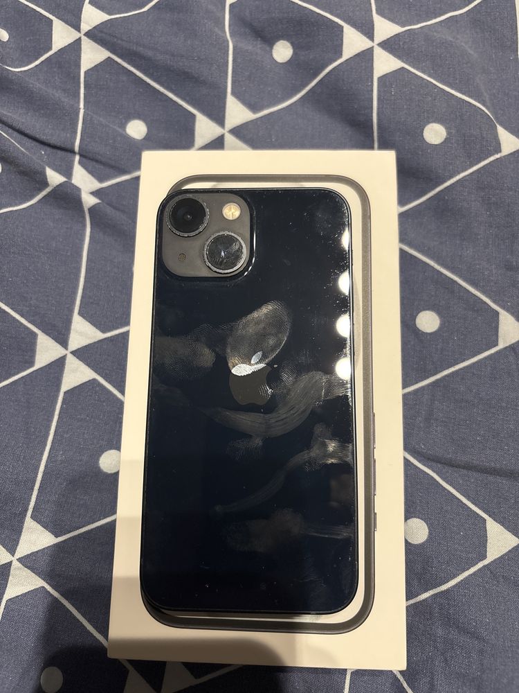 IPhone 13 MINI.