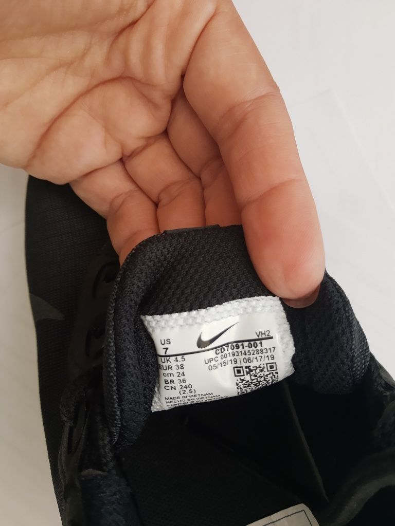 Кроссовки Nike, 38 размер