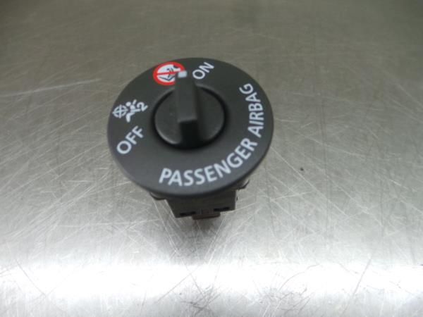 Comando / botão / interruptor multifunções RENAULT Captur (J5_)