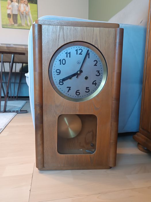 Zegar ścienny PRL Predom-Metron