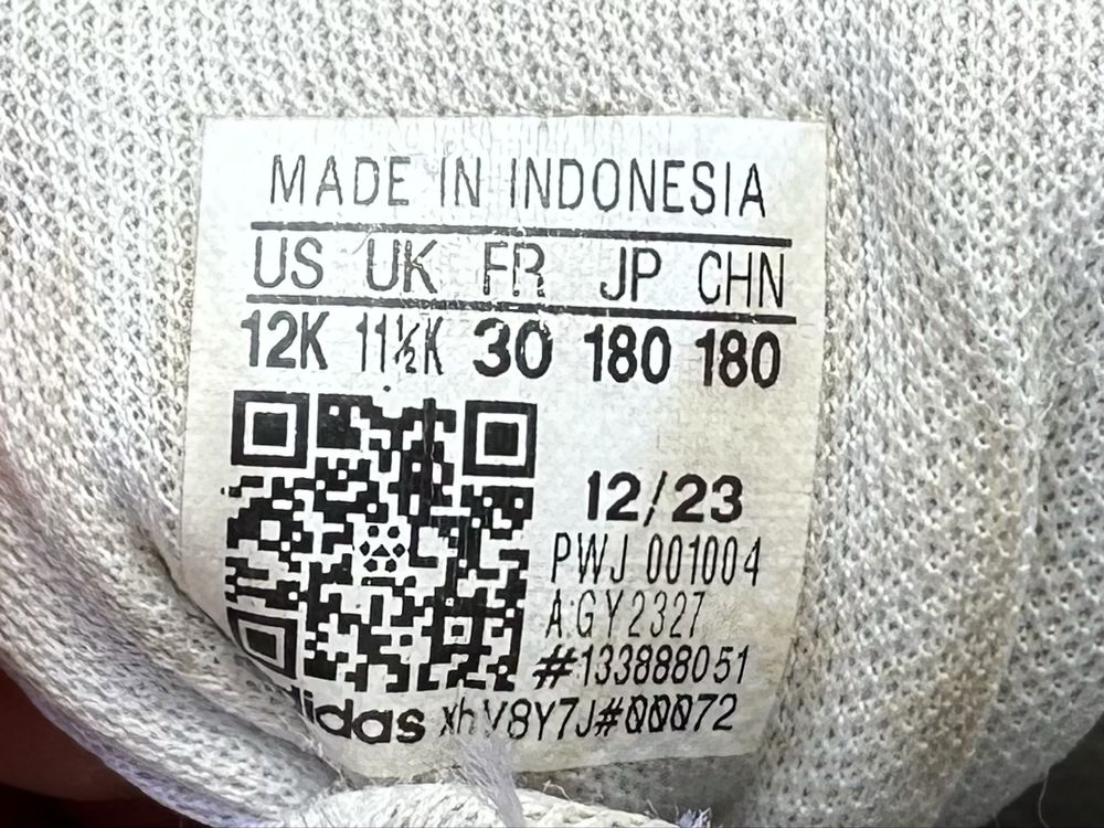 Sneakersy Adidas dla dziewczynki roz 30 dł wkladki 19 cm
