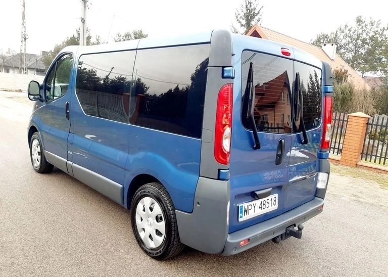 Opel vivaro 2,5L1H1