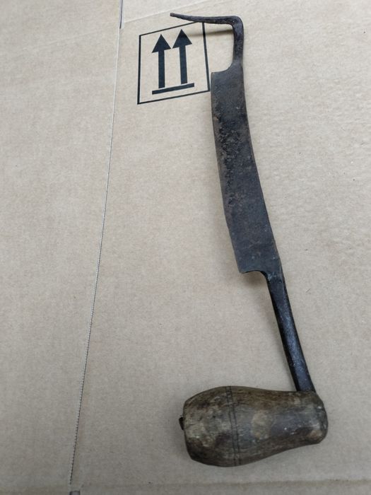 Stary kuty ośnik strug do korowania