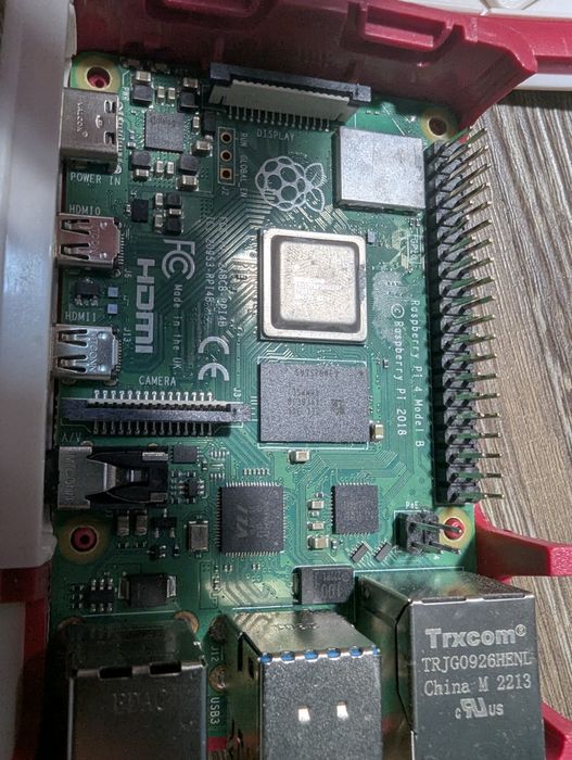 Raspberry pi 4b 4Gb в корпусі