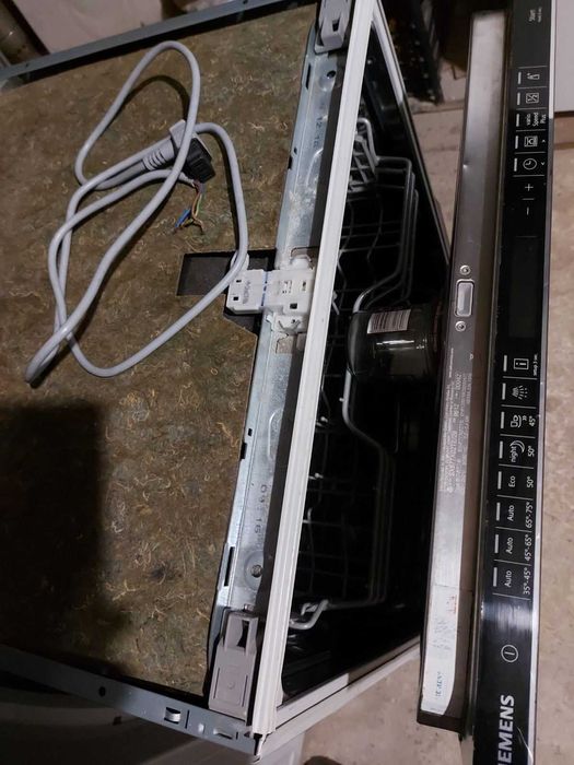 Посудомийна машина Siemens SХ677X02TE