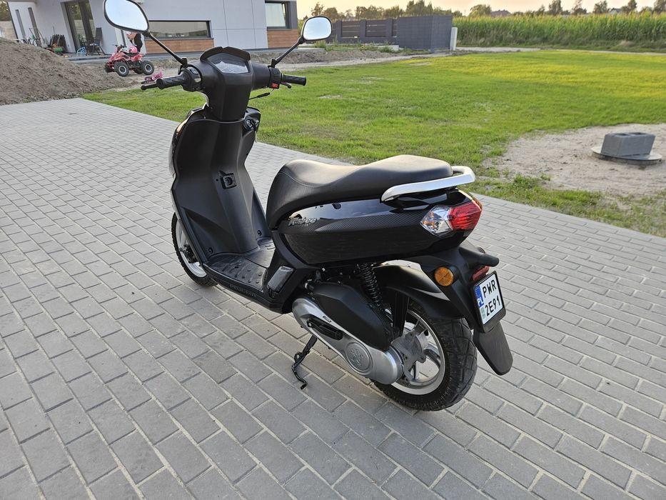 Motorower Peugeot Kisbee 2T, 2019 rok, Transport pod dom, FILM 4k