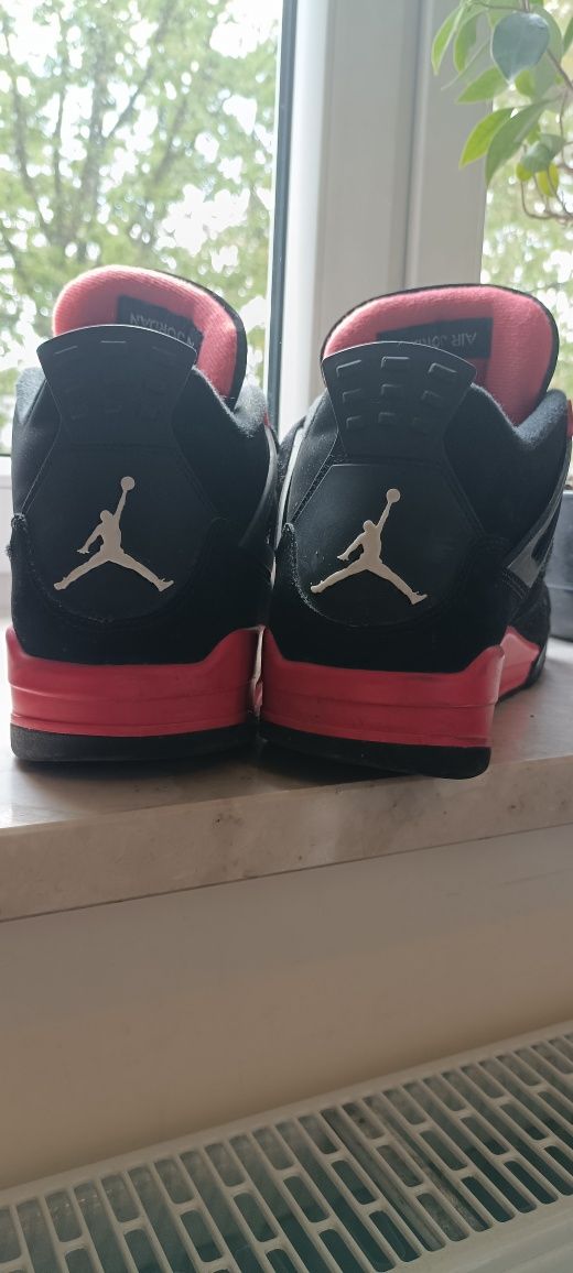 Jordan 4 Red thunder