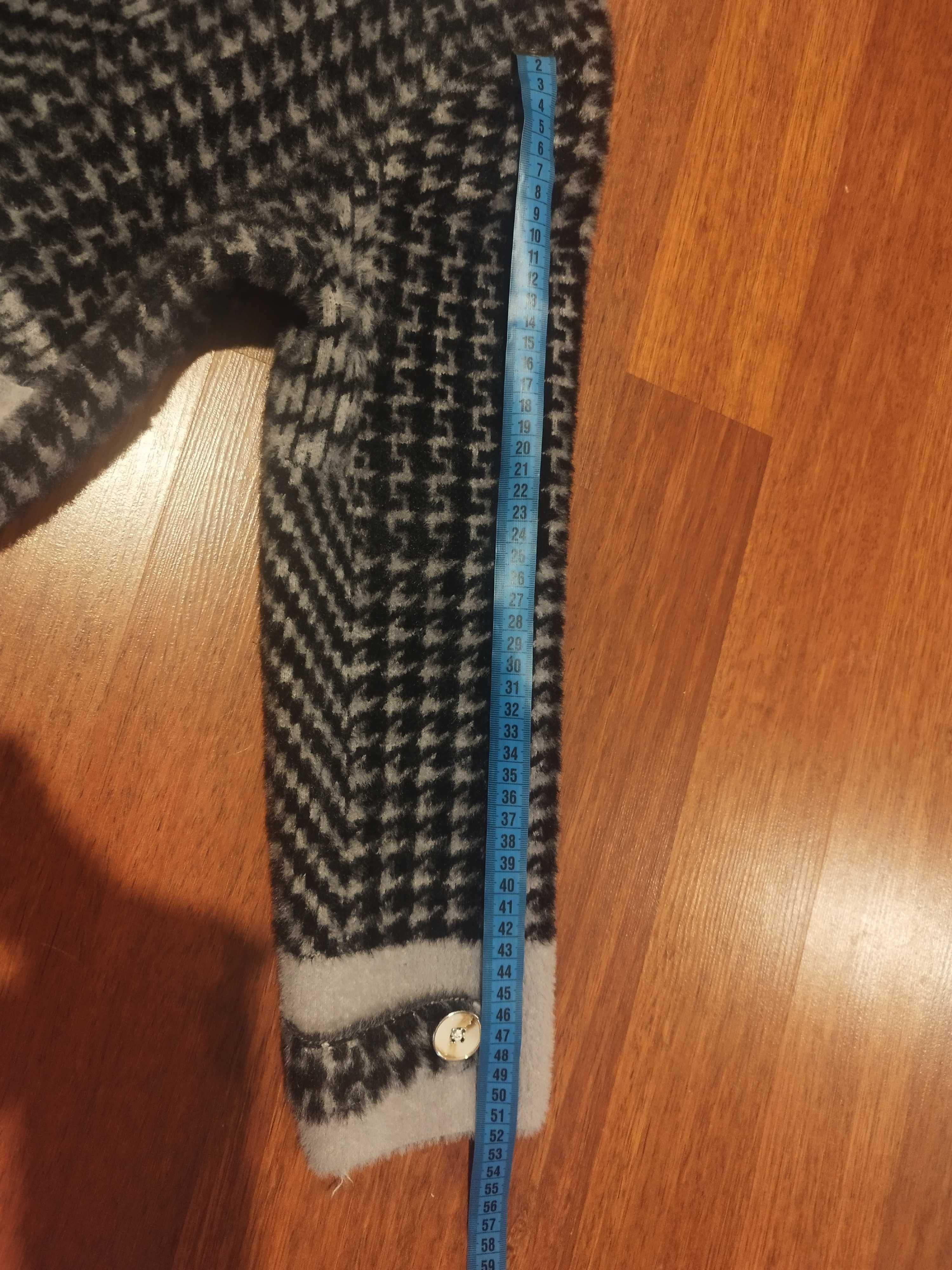 Gruby sweter rozpinany