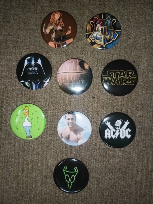 Значки с принтами