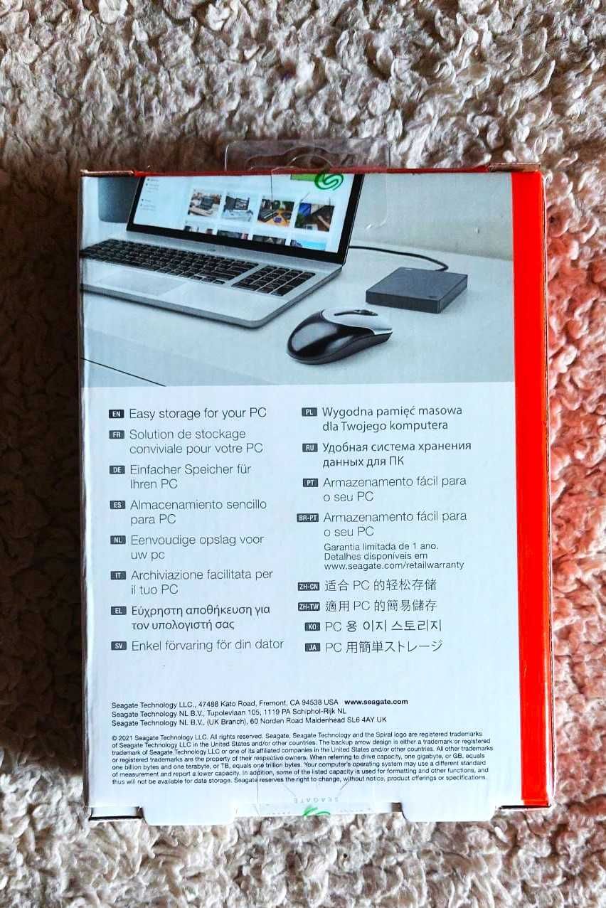 Внешний жесткий диск 1 TB Seagate.