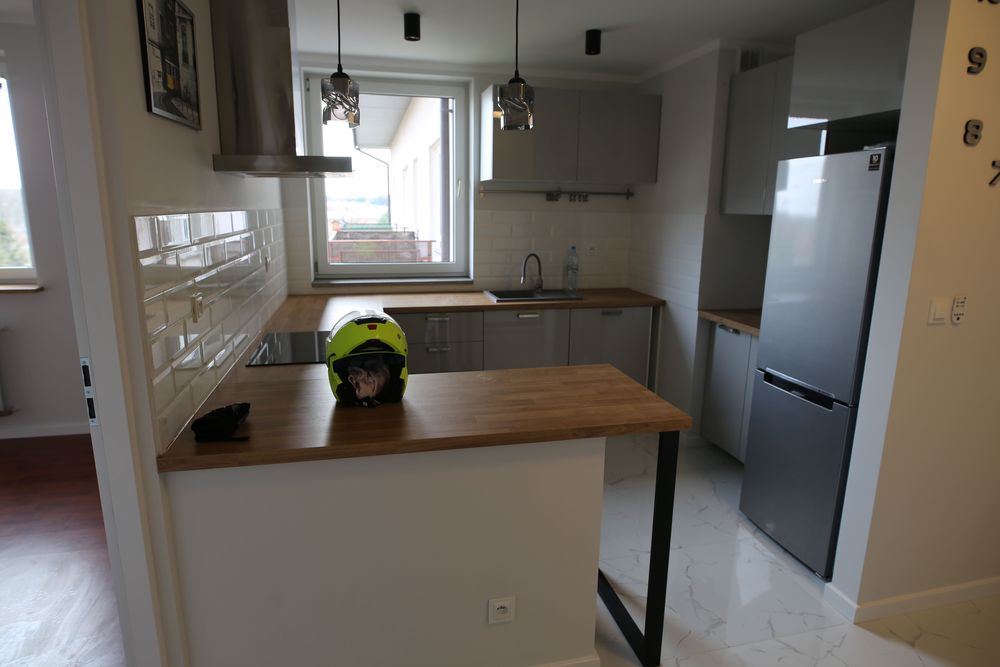 Piękny apartament - 2 pokoje w budynku Zgody 7