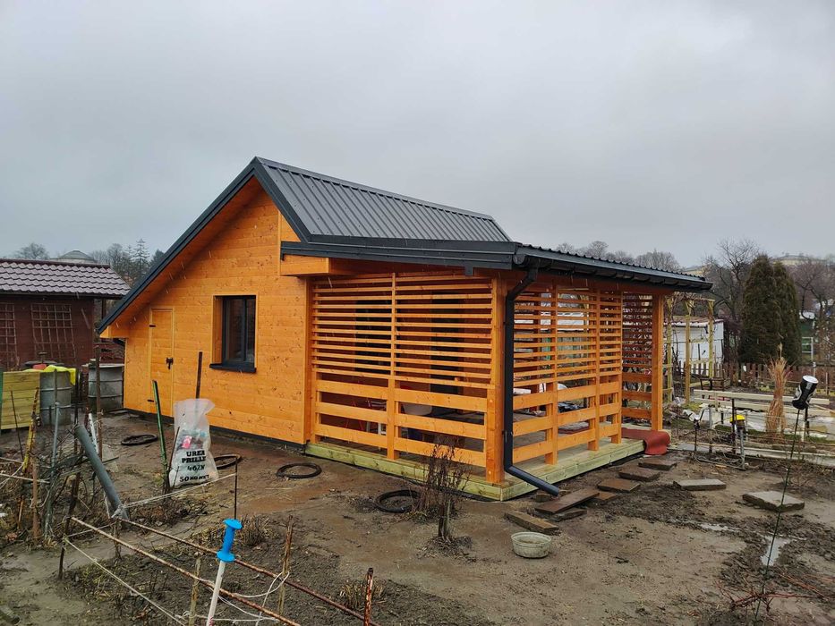 Konstrukcje drewniane tarasy zadaszenia altany pergole wiaty schody