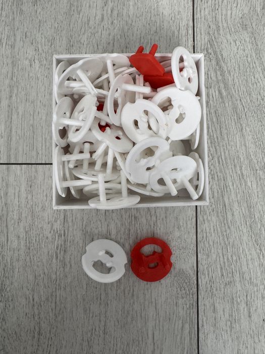 Zabezpieczenia do gniazdek elektrycznych (zatyczki) ikea Patrull