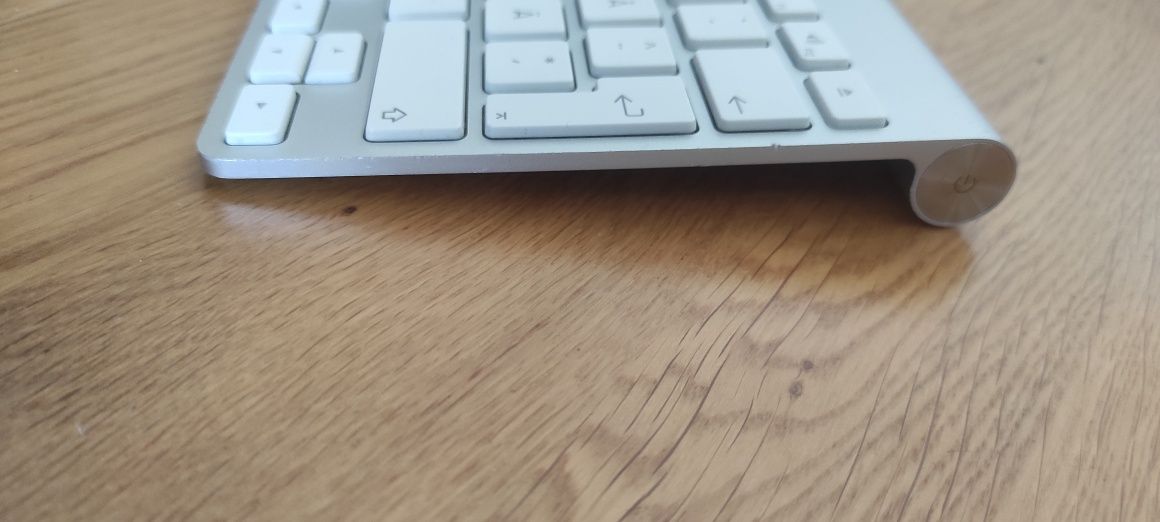 Клавиатура Apple A1314 Wireless Keyboard