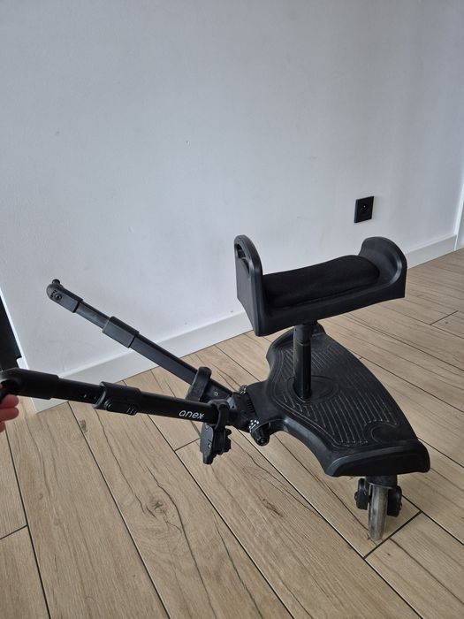 Dostawka do wózka Anex czarna dodatkowe siedzisko dla dziecka