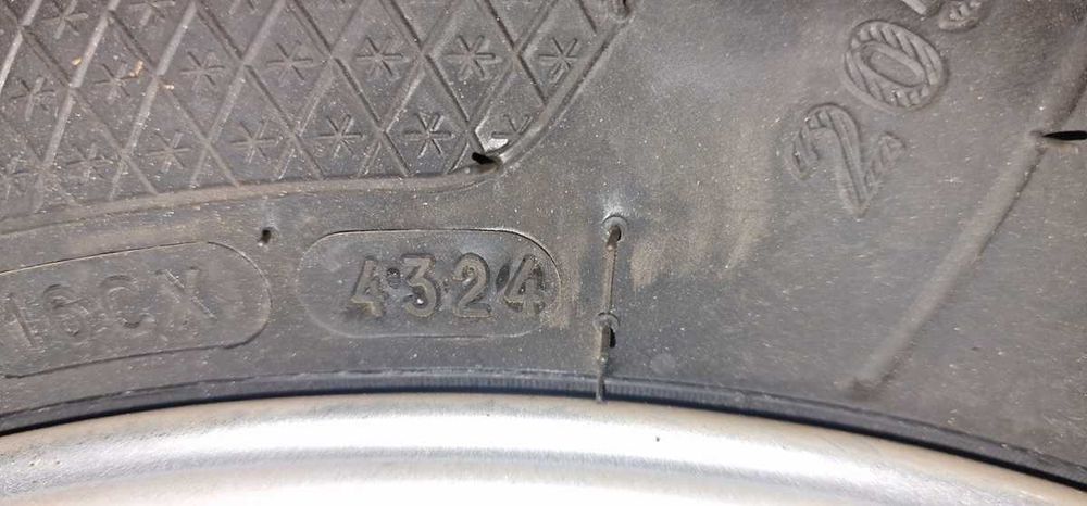 Koła 16'' VW OEM na zimowych oponach