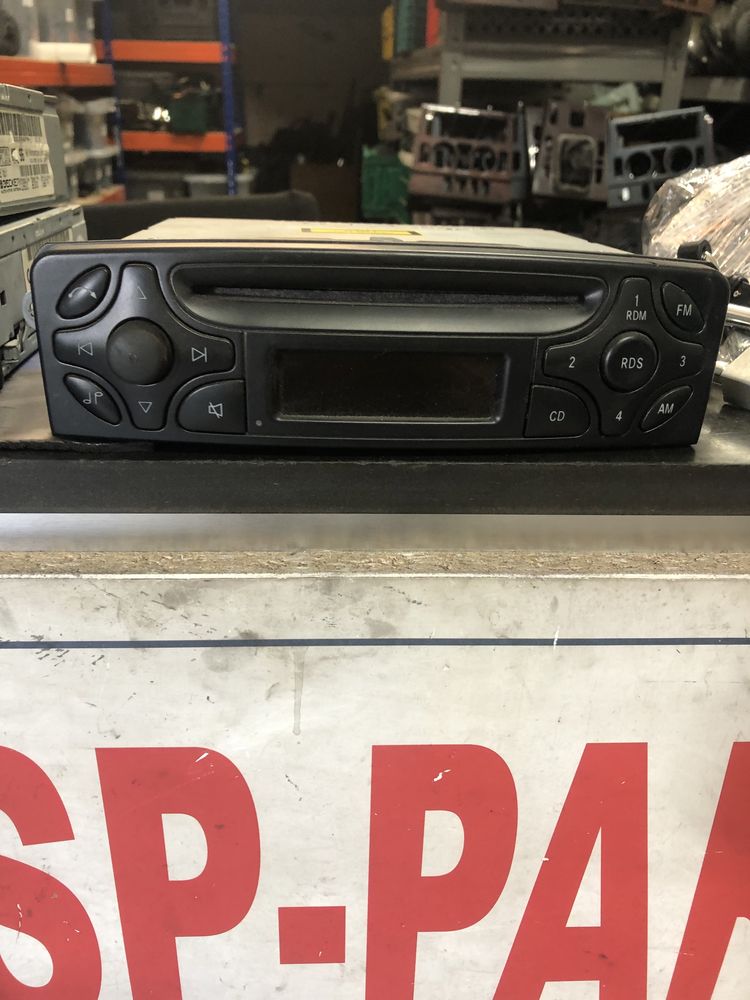 radio Mercedes Becker áudio 10, BE6021 com CD para W203