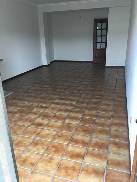 Arrendo quarto a estudante próximo da Universidade