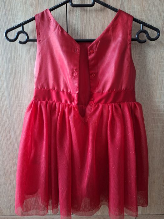Sukienka czerwona brokatowa 104 H&M