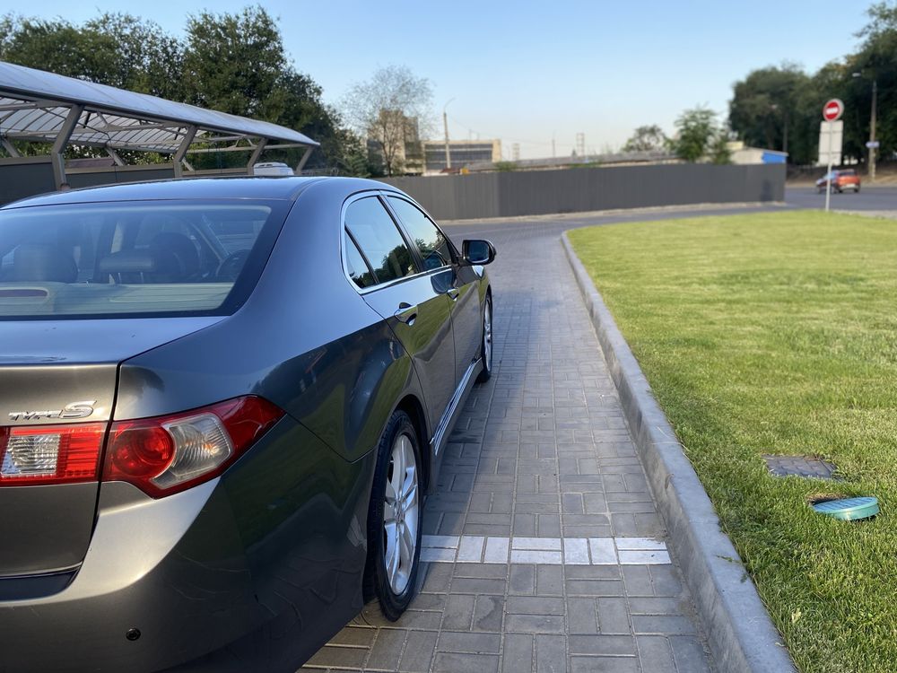 Хонда Аккорд 8  type S