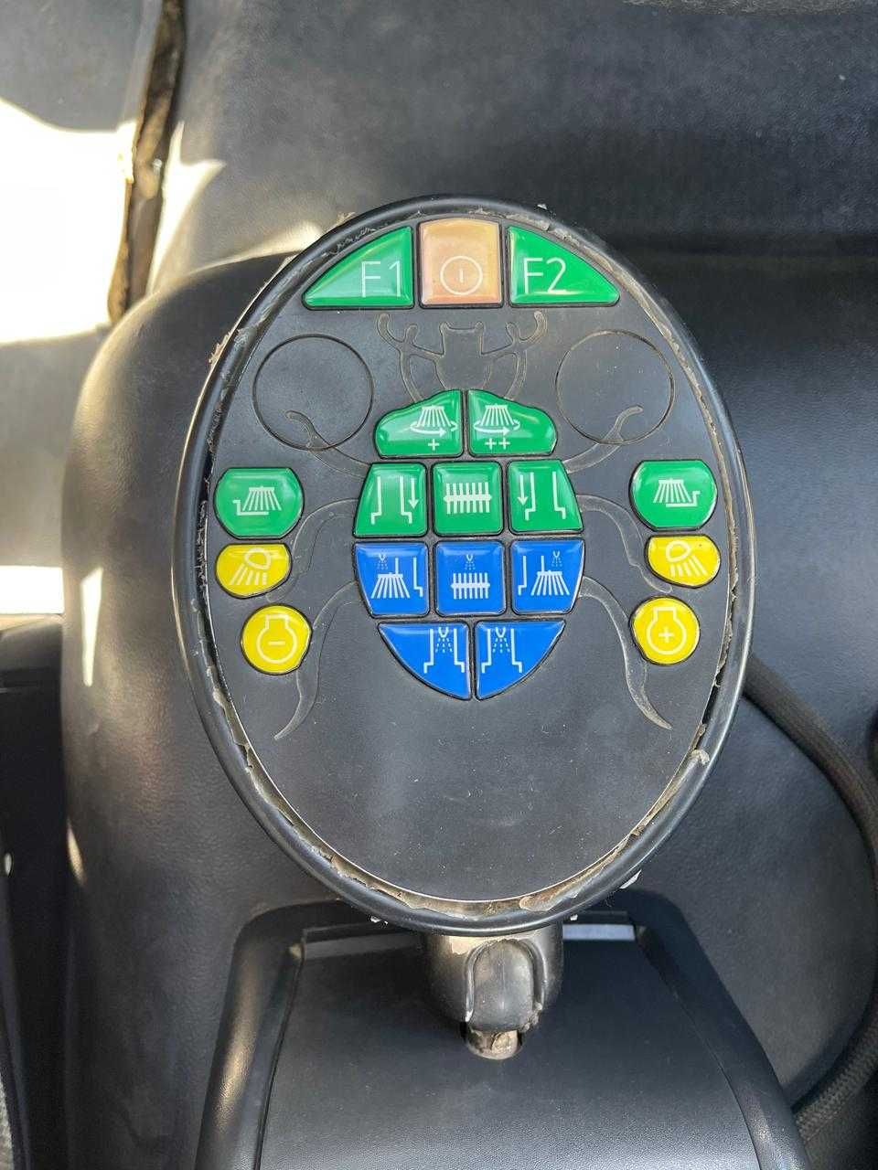Прибиральний автомобіль Iveco ML150E22