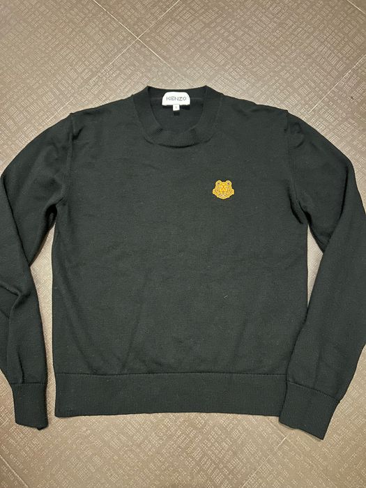 Жіночій вовняний светр Kenzo.