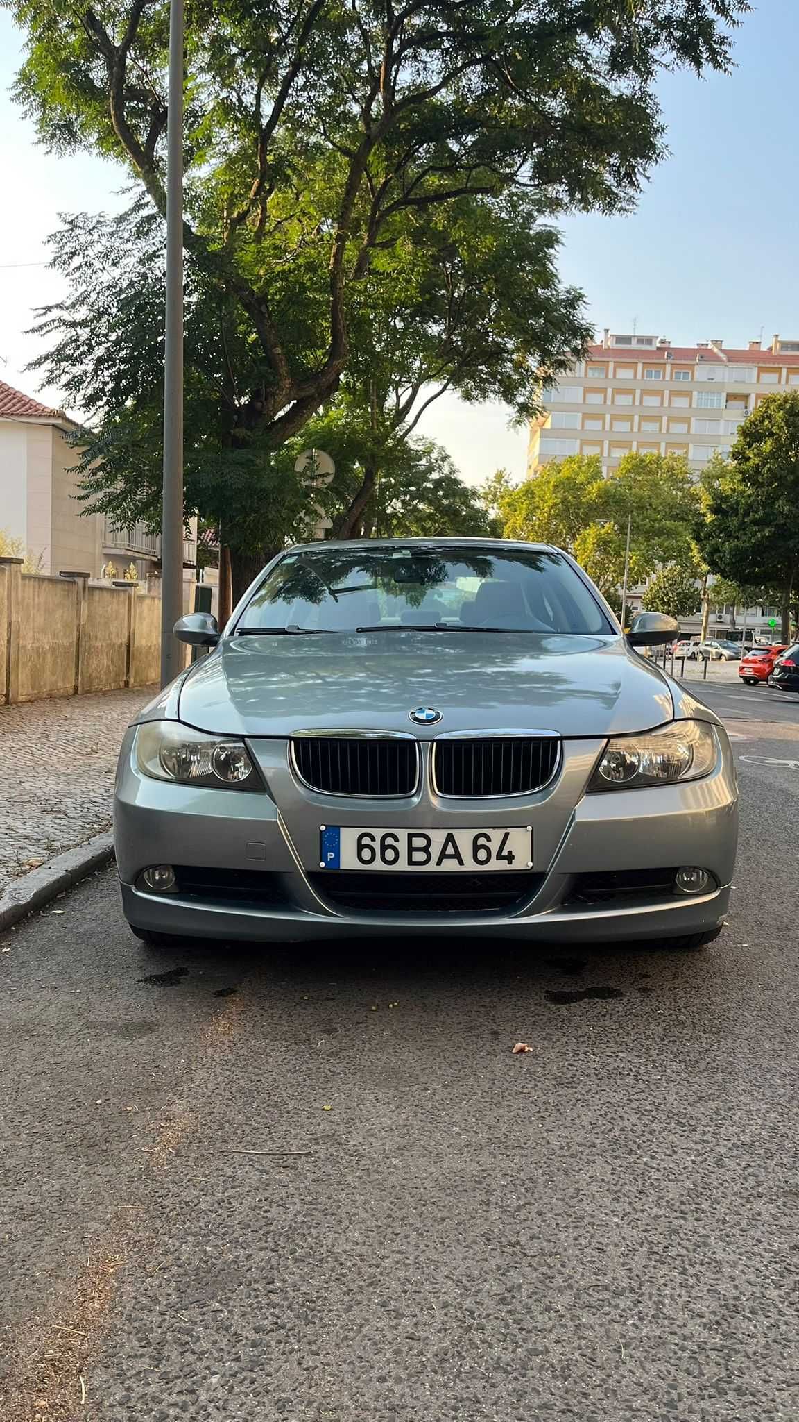 Vendo BMW Série 3 (E90), em excelente estado - Lisboa