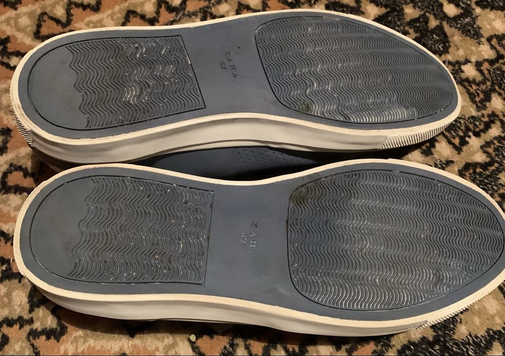 Кроссівки “Zara” (42)