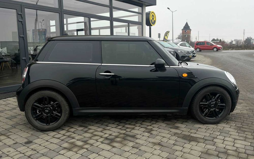 MINI Cooper 2012