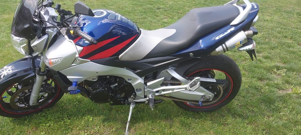 Motocykl Suzuki Gsr 600