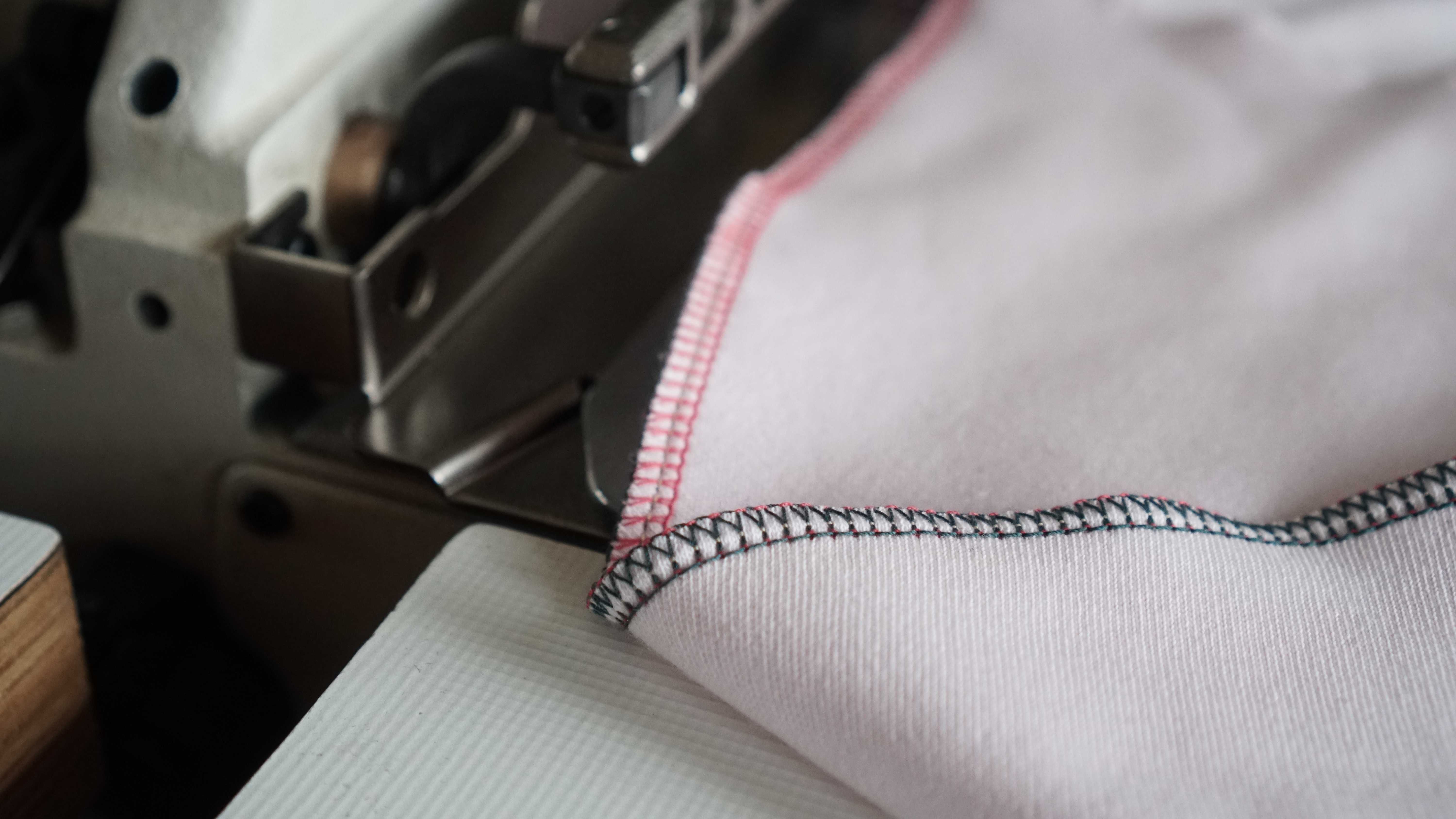 Overlock Juki 4-nitkowy