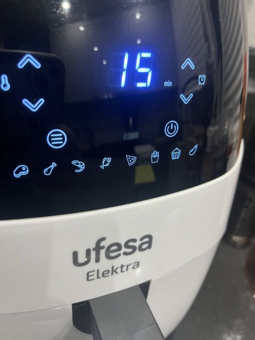 Air fryer Ufesa Elektra branca