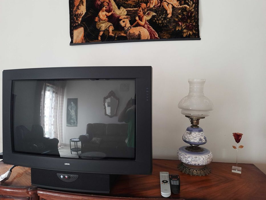 Setúbal - quarto espaçoso, atrás do Alegro, apenas para senhora