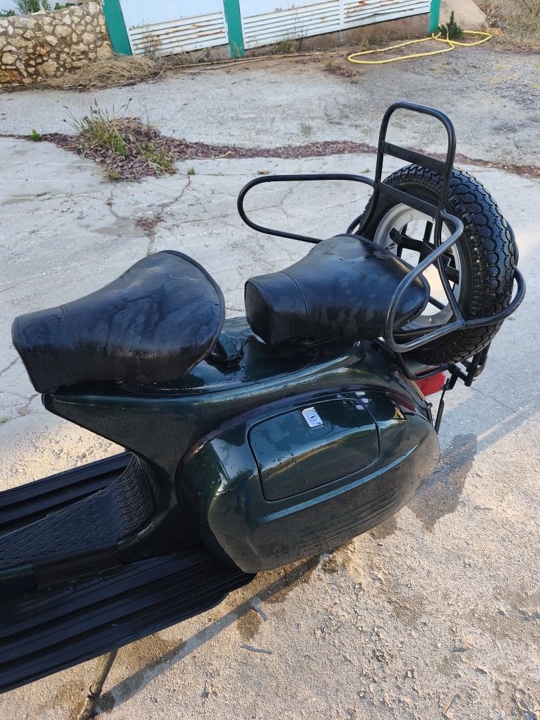 Vendo vespa 125 Sprinter 68 c/sidcar (em fase de fabrico) c/3 lugares