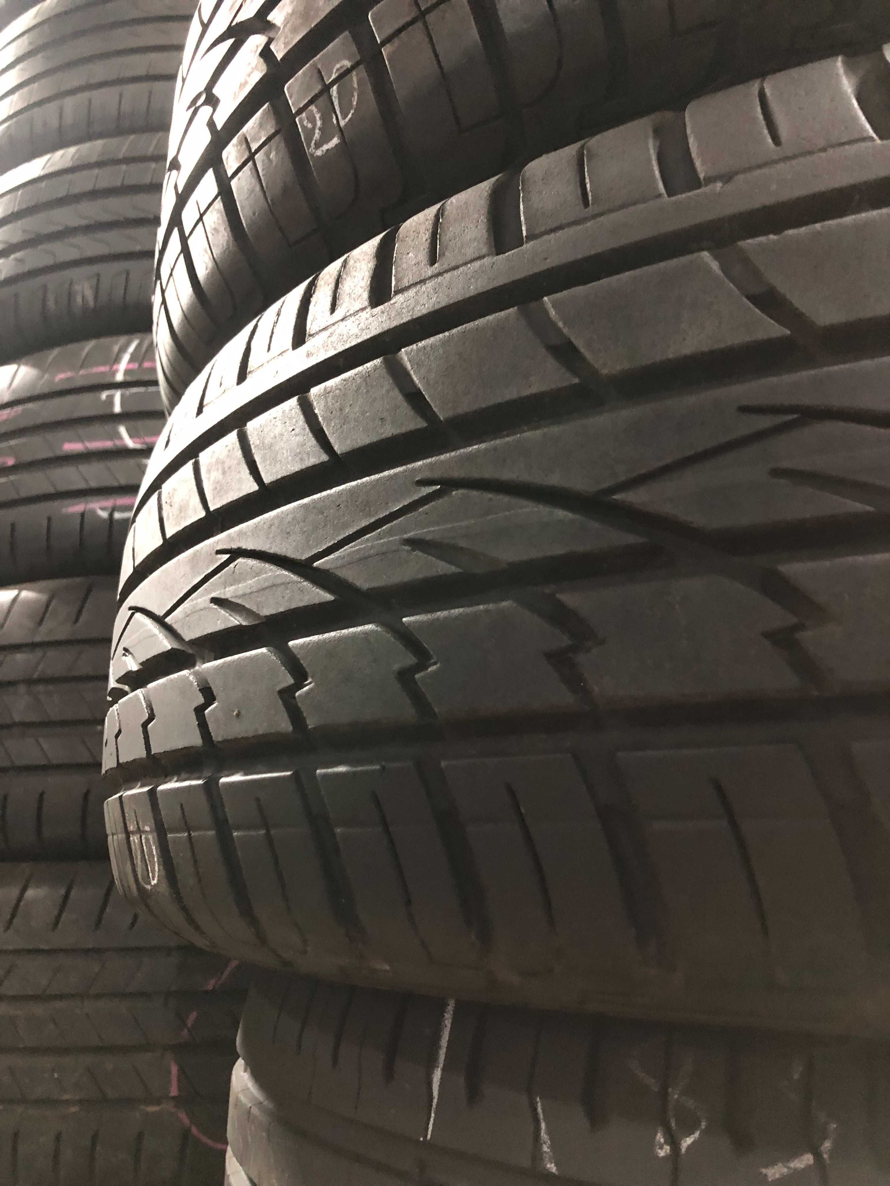 Шини 235/65 R17 Continental CrossContact UHP