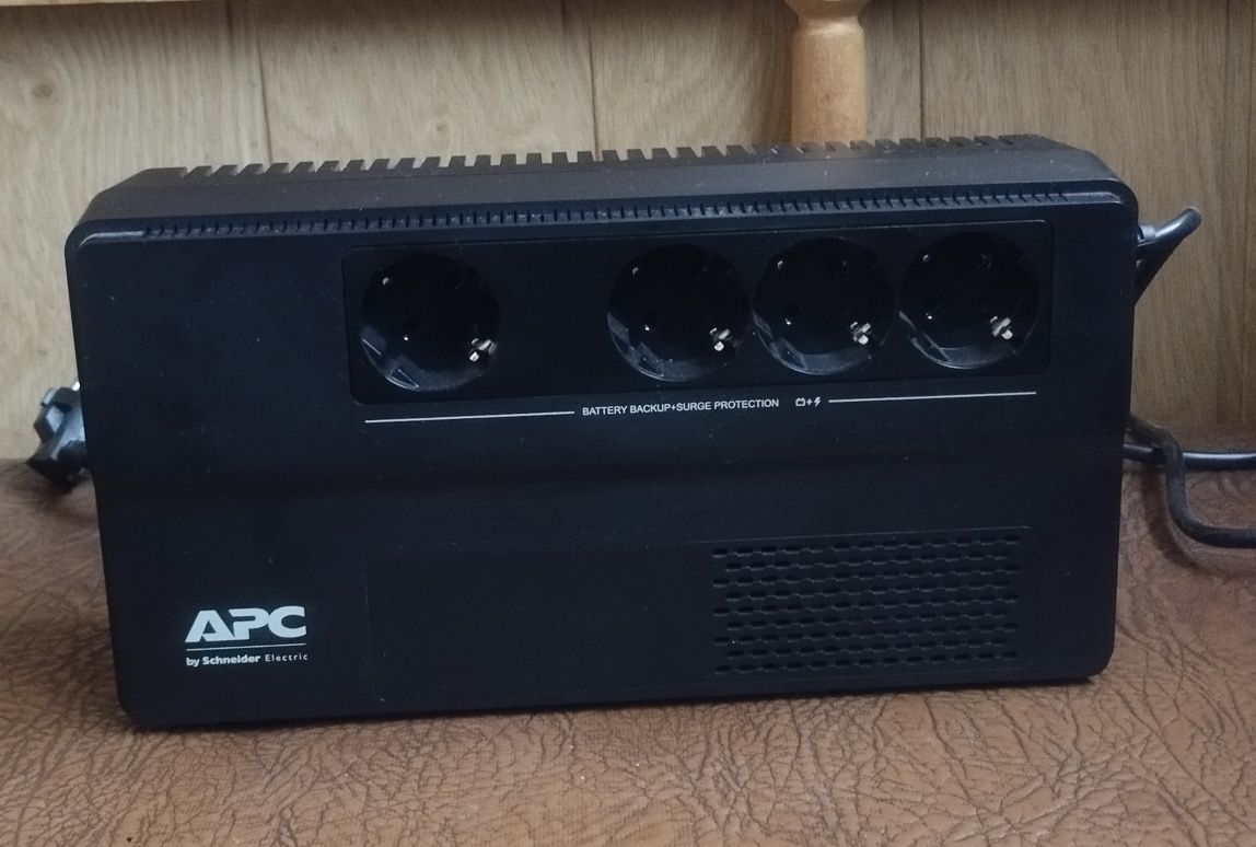 ДБЖ, безперебійник,УПС, UPS, ИБП модель APC BV650I-GR
