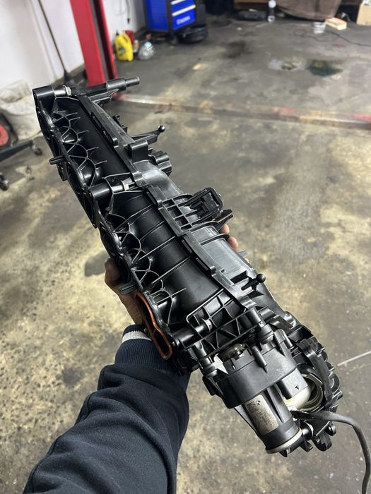 Впускний колектор bmw f15 b47d20b