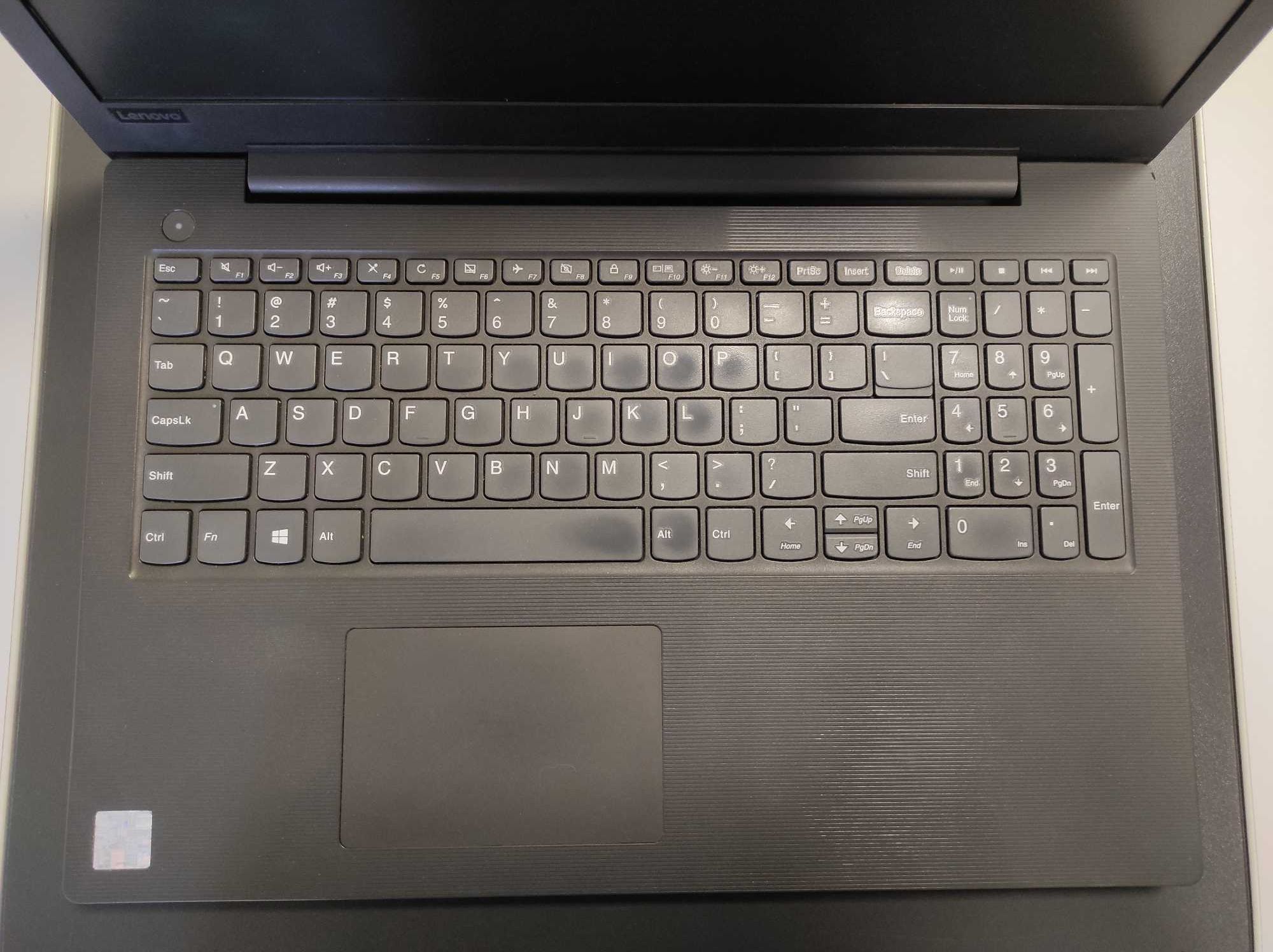 Notebook Lenovo V130-15IKB I5-7200U 12GB 256GB 15,6" Win 11 Pro
