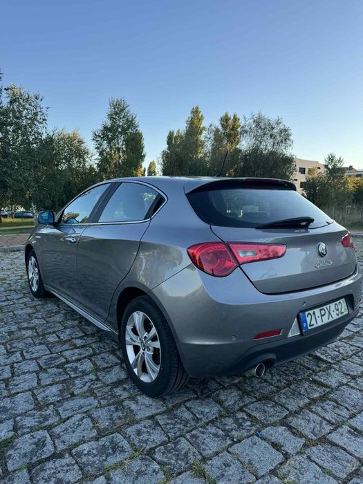Alfa Romeo Giulietta 1.6 JTDm distinctive