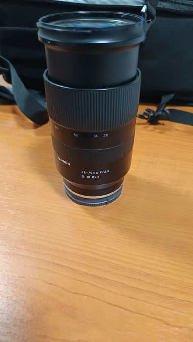 Objetiva 28-70mm f/2.8