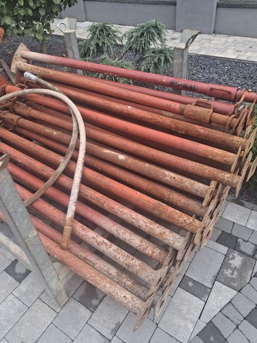 Stemple podpory  sztyce  metalowe budowlane