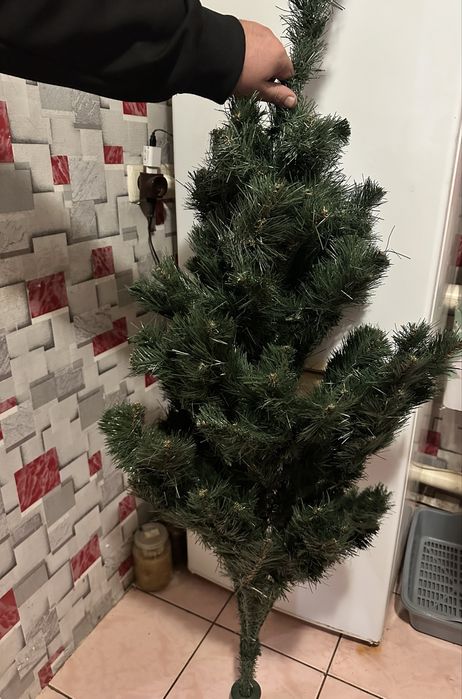 Продам ёлочку 1.5